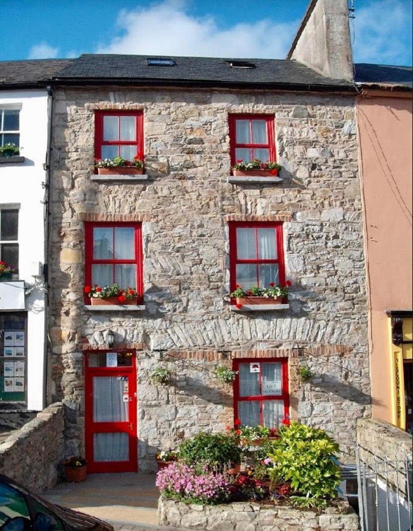 White Heather House Clifden Town Square Exterior photo